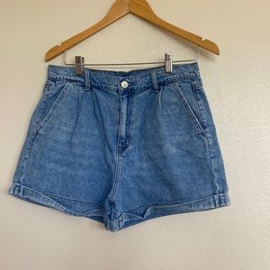 American Eagle Outfitters Mom Short Jean Denim Light Wash 10